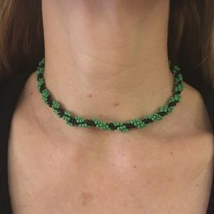 Green and Black Spiral Beaded Chocker Necklace